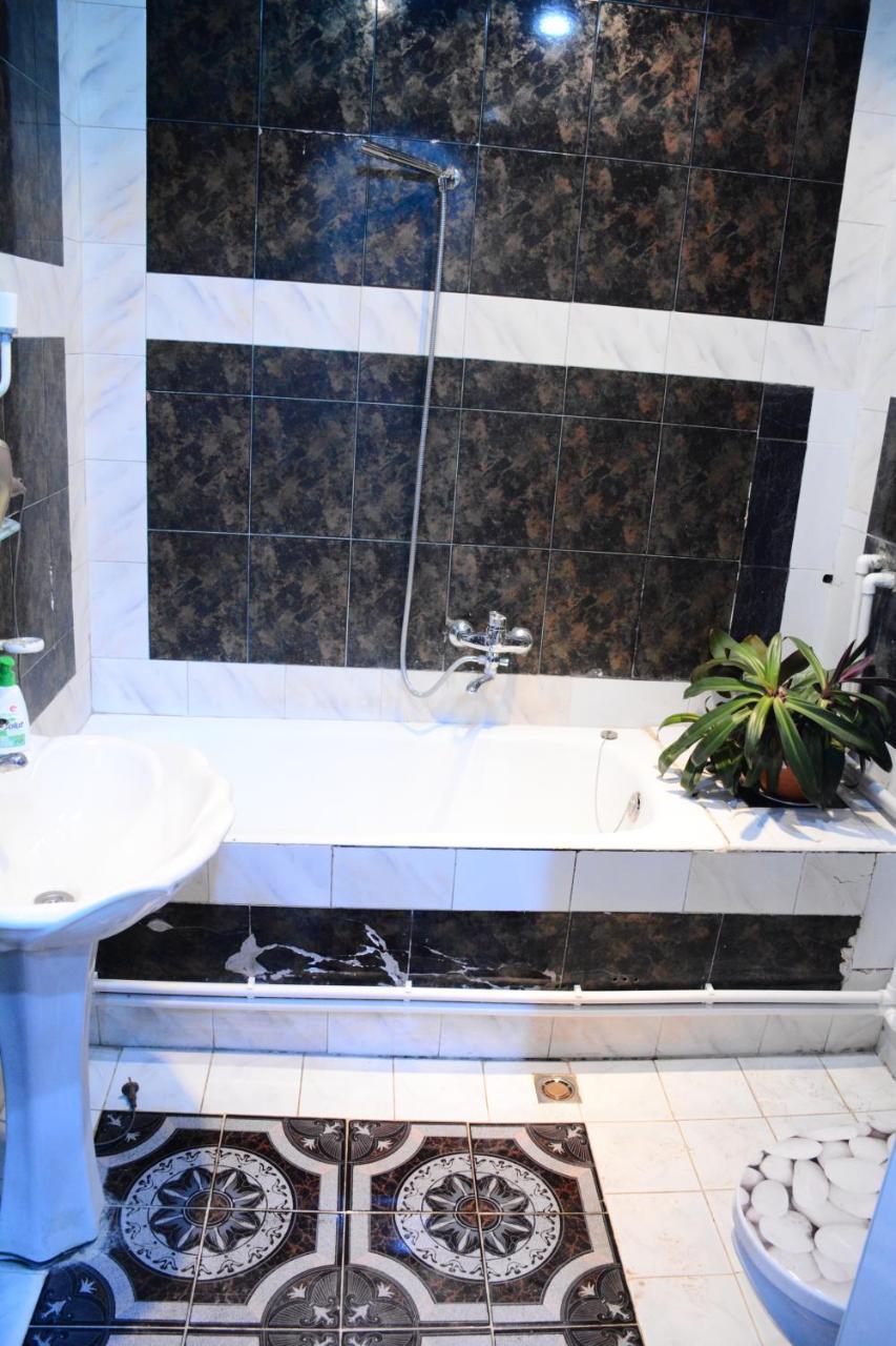 Flora Hostel Baku Luaran gambar